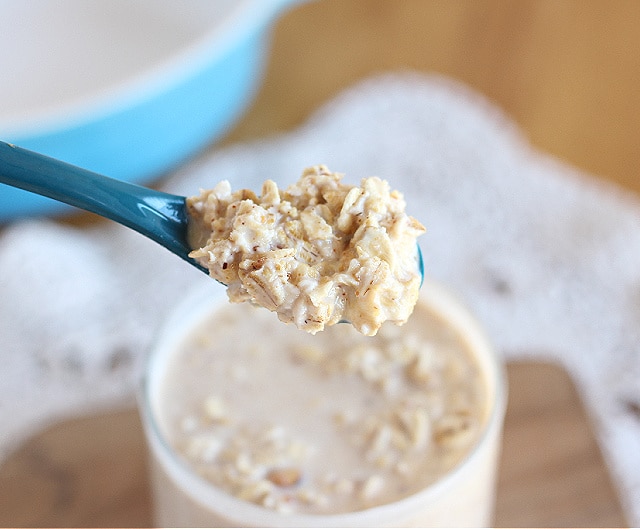 Overnight oats recipe with almond butter