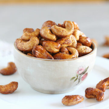 Bowl of roasted cashews.