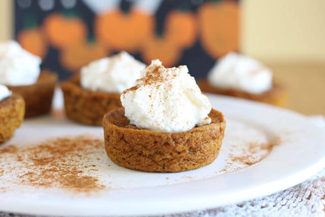 Oil-free oat flour pumpkin pie treats