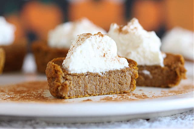 Pumpkin pie cupcakes with oat flour