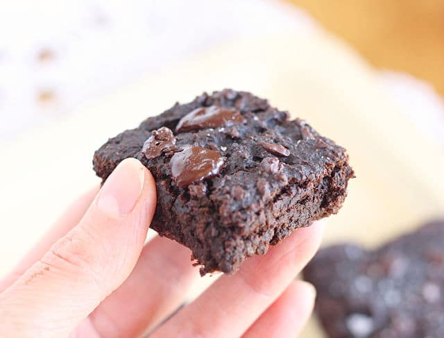 Low-fat brownies made with oat flour