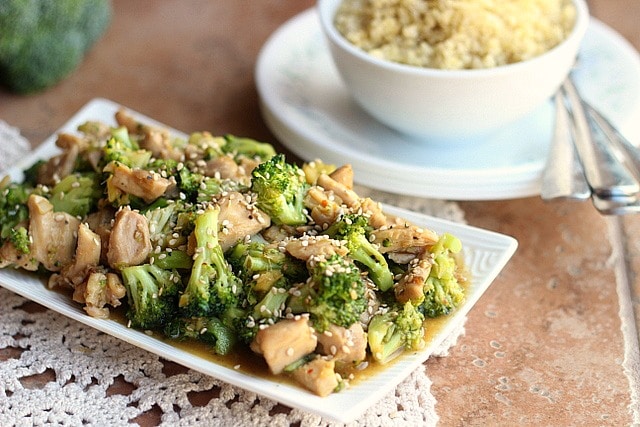 Chicken stir-fry with broccoli and healthy sauce