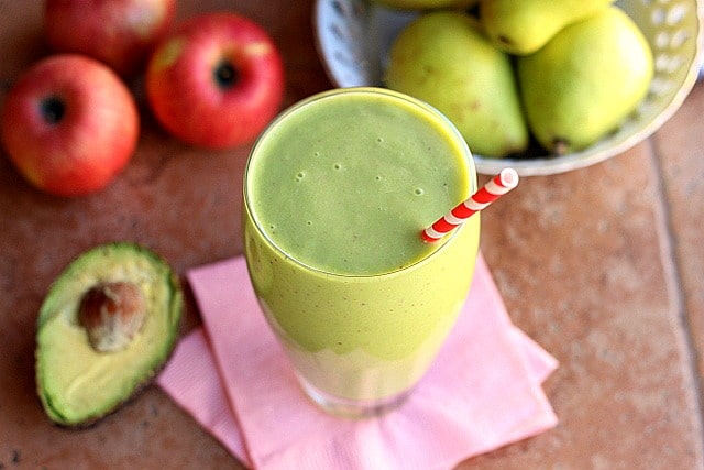 Creamy Apple Pear Smoothie (Banana-Free, Paleo) 4