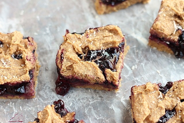 Healthy, sugar-free blueberry pie bars