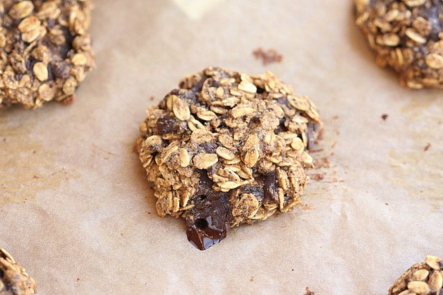 Low-Fat Oatmeal Chocolate Chip Cookies 4