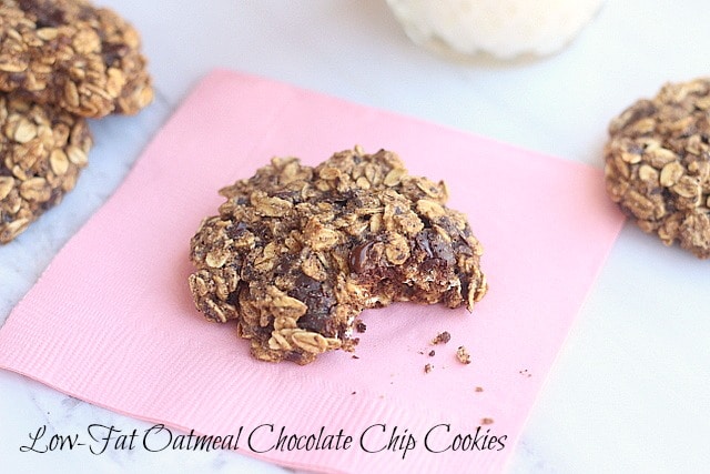Low-Fat Oatmeal Chocolate Chip Cookies
