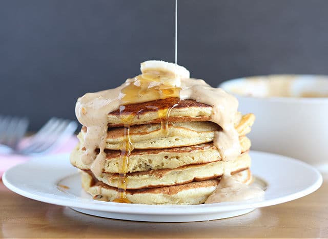 Chickpea flour pancakes made without sugar