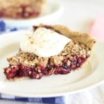 Tart berry pie with oatmeal