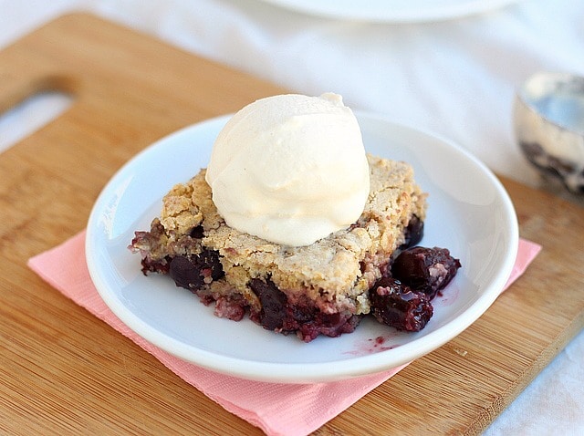 Sugar-free cherry oat cobbler