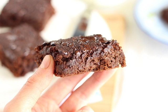 Spelt flour brownies without sugar