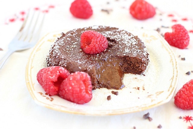 Healthy lava cake for one