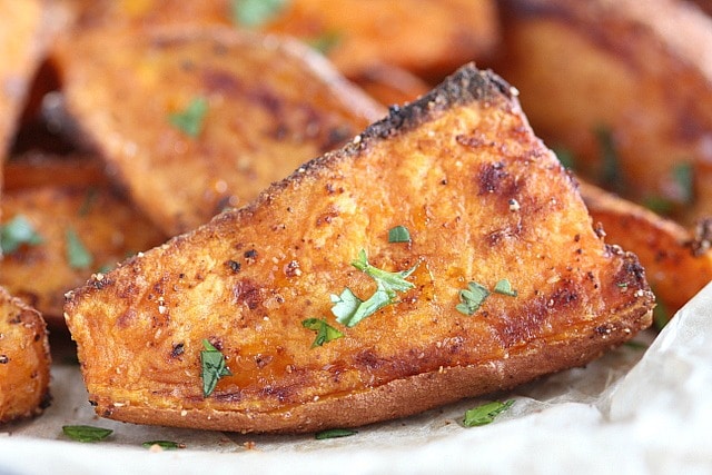 Sweet potatoes with paprika and garlic