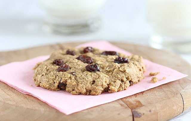 Healthy oatmeal raisin cookie for one