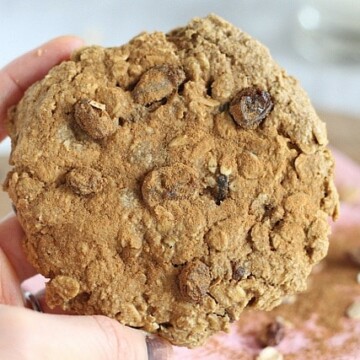 Gluten-free oatmeal raisin cookie