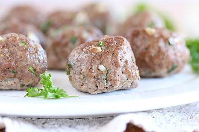 Grain-free, egg-free Italian meatballs