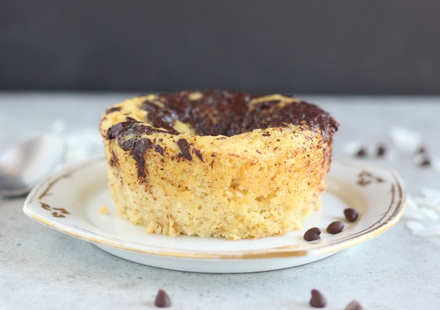 Coconut flour cake with chocolate chips and vanilla
