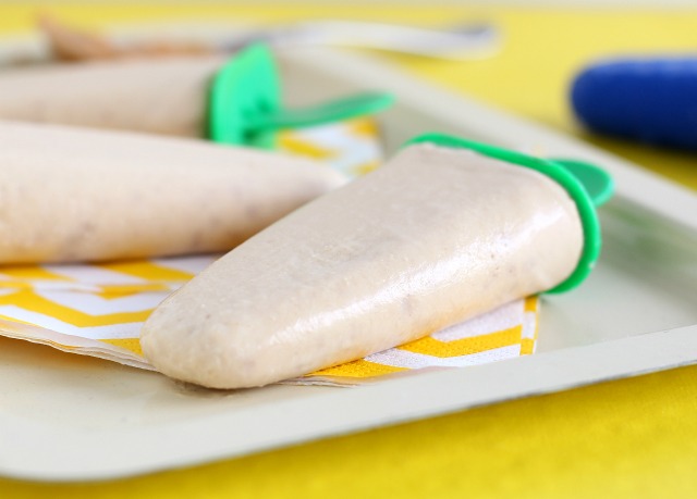 Banana yogurt peanut butter popsicles without sugar