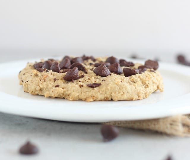 Oatmeal peanut butter cookie for one on a plate.