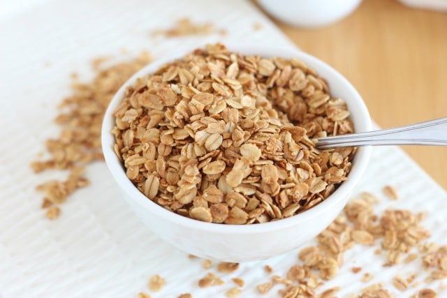 Easy granola with only four ingredients