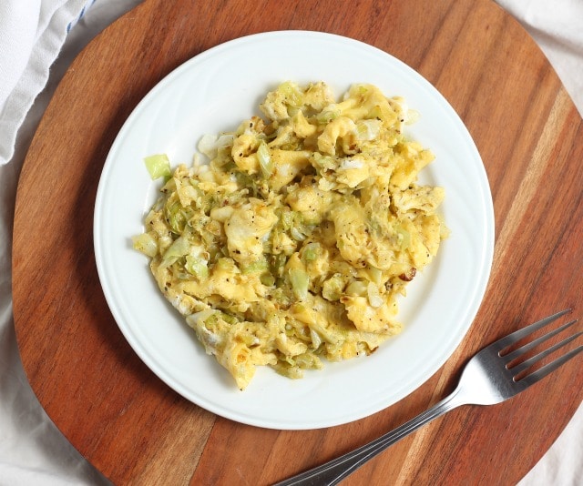 Scrambled eggs with green cabbage recipe