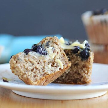 Date-sweetened blueberry muffin recipe with oats