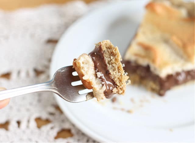 Low sugar chocolate meringue pie with coconut milk