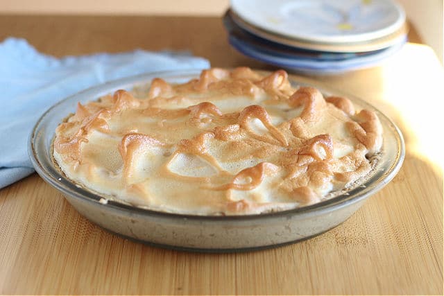 Lower sugar chocolate pie with meringue topping