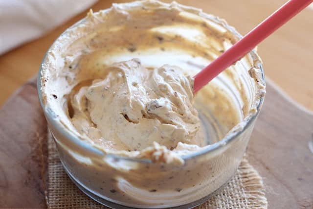 Greek yogurt with peanut butter and chocolate