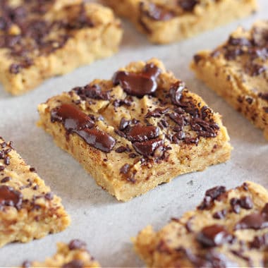 Chickpea blondies without eggs or nuts